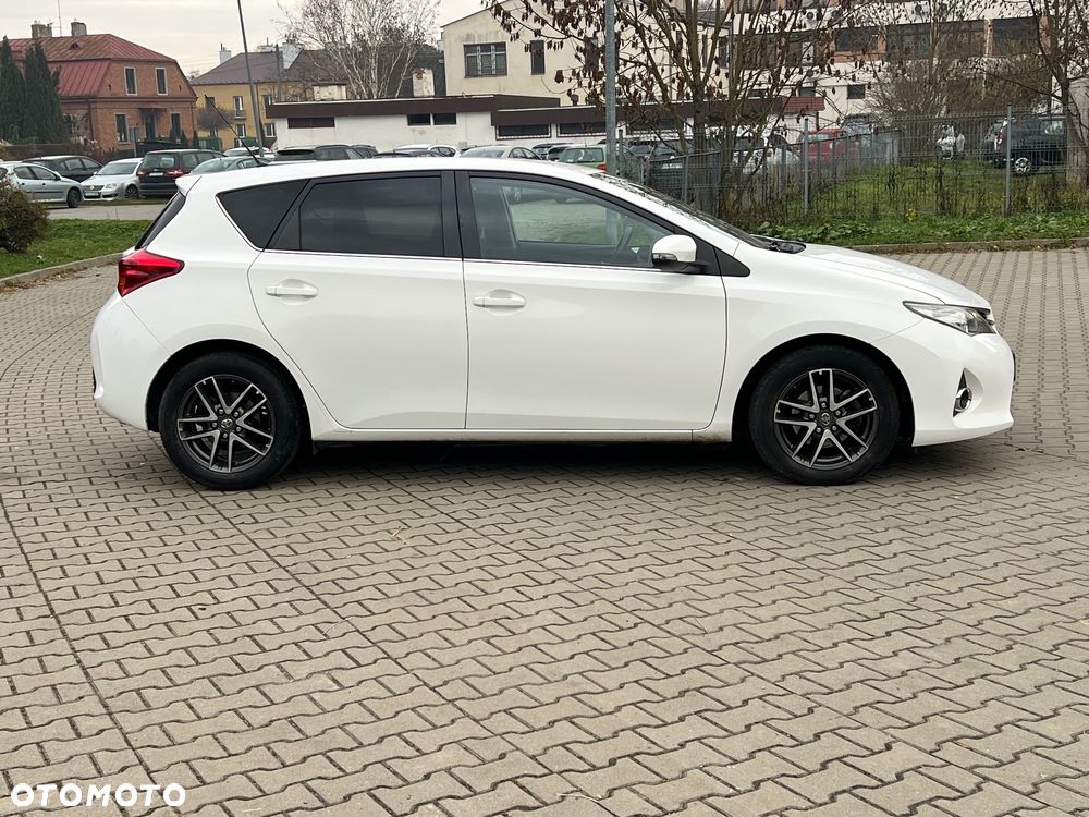 Toyota Auris 1.4 D-4D Life+ - 23