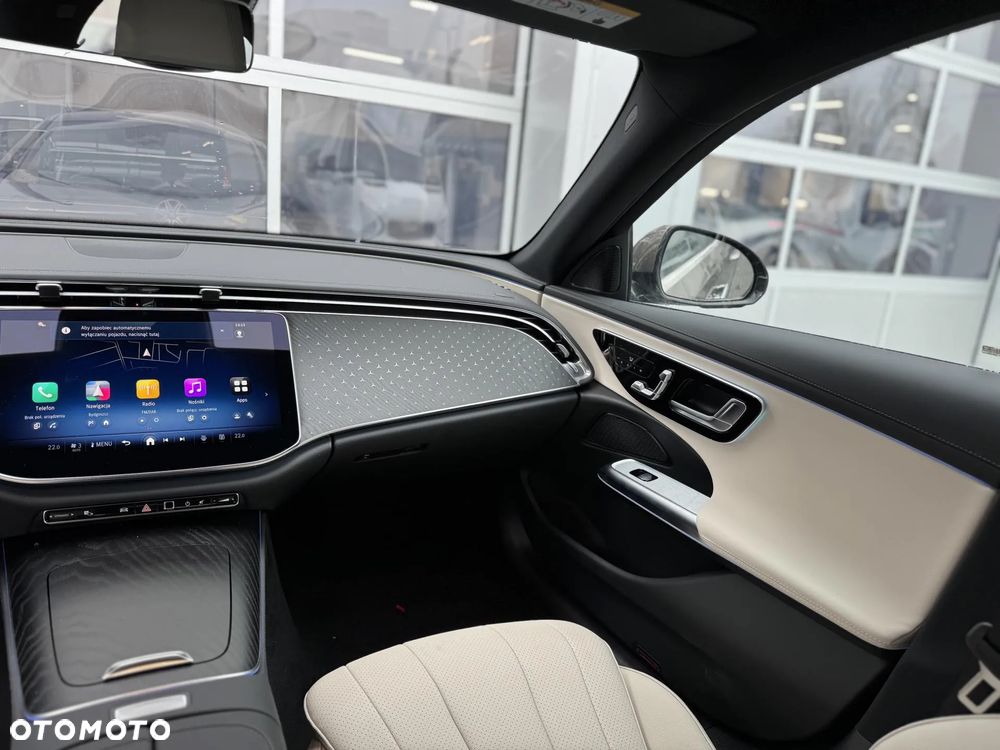 Mercedes-Benz Klasa E 220 d 9G-TRONIC Edition AVANTGARDE - 16