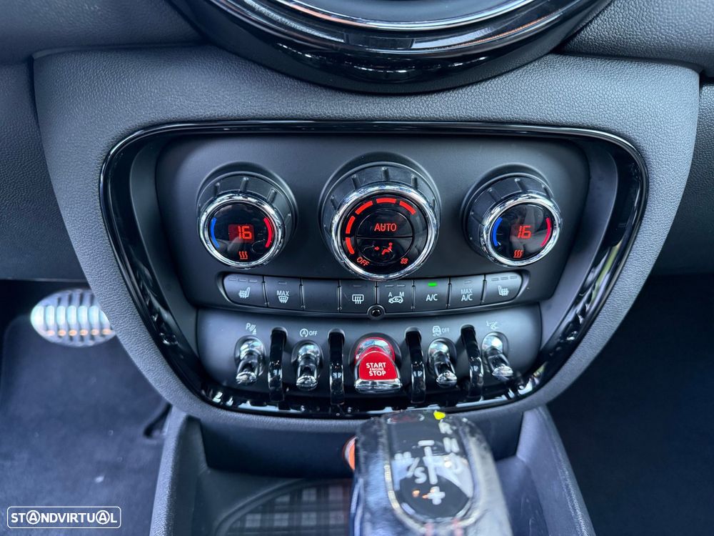 MINI Clubman Cooper SD ALL4 Auto Desportiva - 30