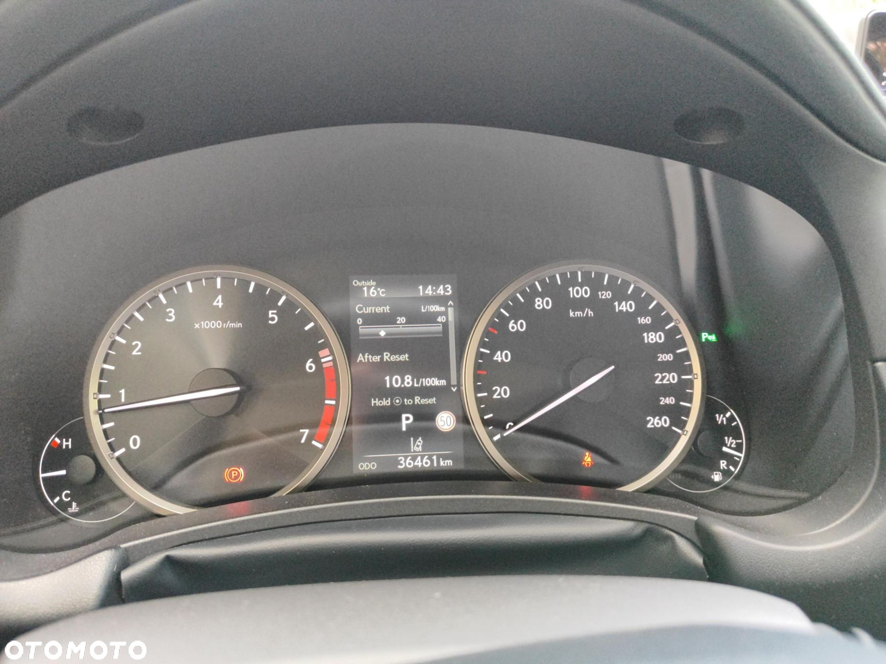 Lexus NX 300 F Impression AWD - 2
