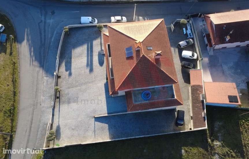 Moradia de Pedra com Armazém, Café e Habitação – Estorãos, Fafe - Grande imagem: 4/7