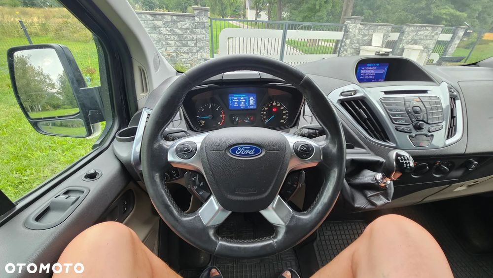 Ford Tourneo Custom - 15