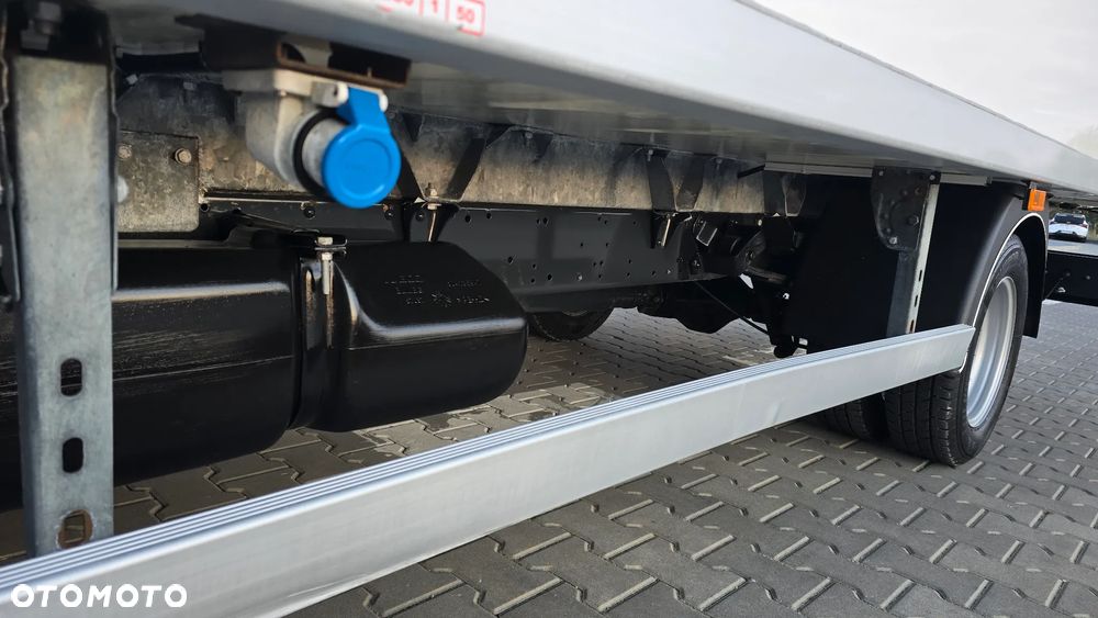 Iveco ❗️❗️DAILY 3.0 180Km 50C18 JAK NOWY ❗️❗️NOWY MODEL / CHŁODNIA MROŹNIA -32 +32 / ZASILANIE 230V / PIERWSZY WŁASCICIEL  / TEMPOMAT AKTYWNY / BLIŹNIAKI / ZASILANIE 230V / GRUBA SCIANKA / ZABUDOWA DPR / AGREGAT CARRIER XARIOS 350 / WERSJA WZMOCNIONA / FULL OPCJA / SERWIS ASO / SALON POLSKA / 35C15 50C15 35C18❗❗ JAK Z SALONU - NOWY -❗❗ - 7