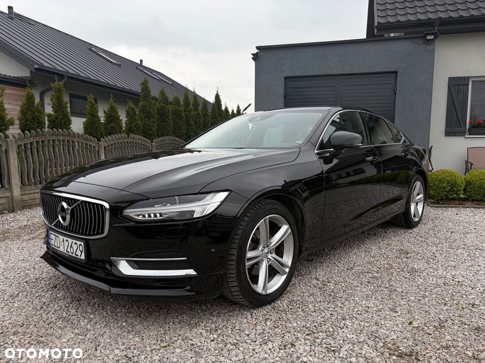 Volvo S90 D4 Momentum - 1