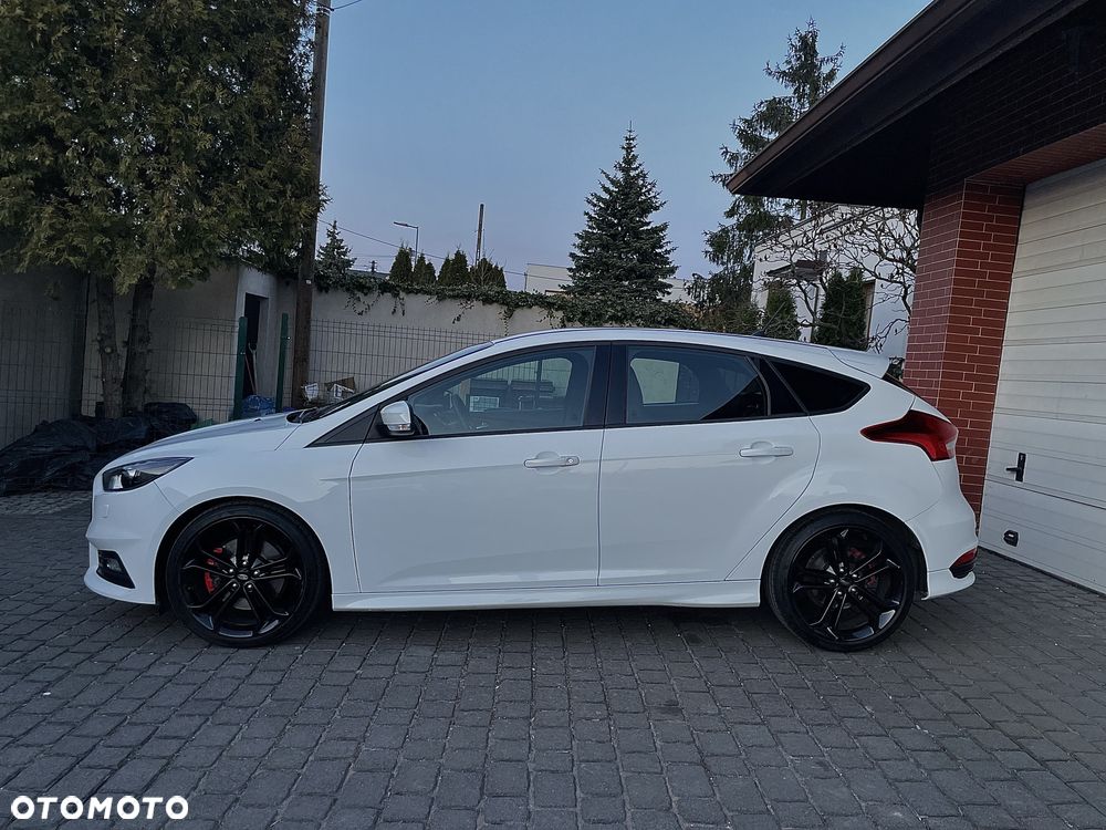 Ford Focus 2.0 EcoBoost ST-2 - 6