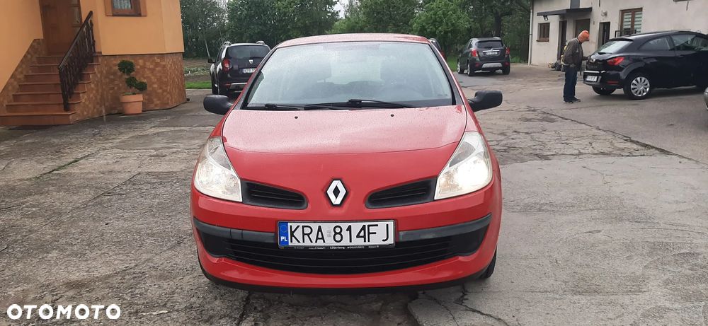 Renault Clio - 11