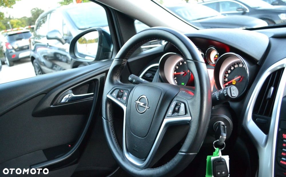 Opel Astra 1.6 Style - 25