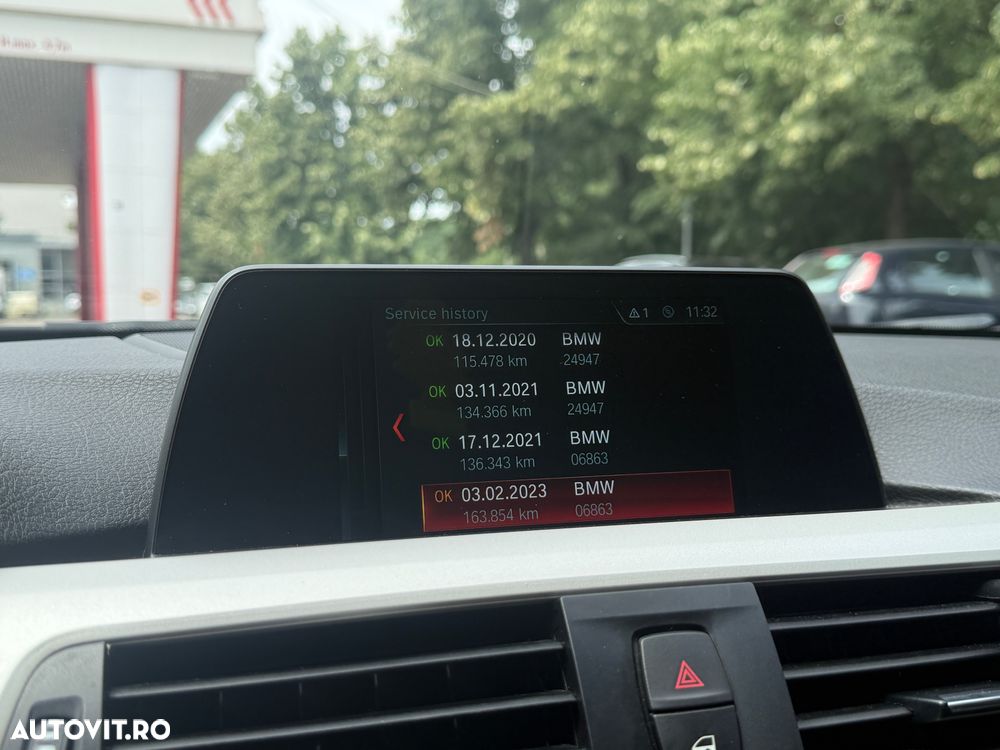 BMW Seria 3 320d Aut. Advantage - 28