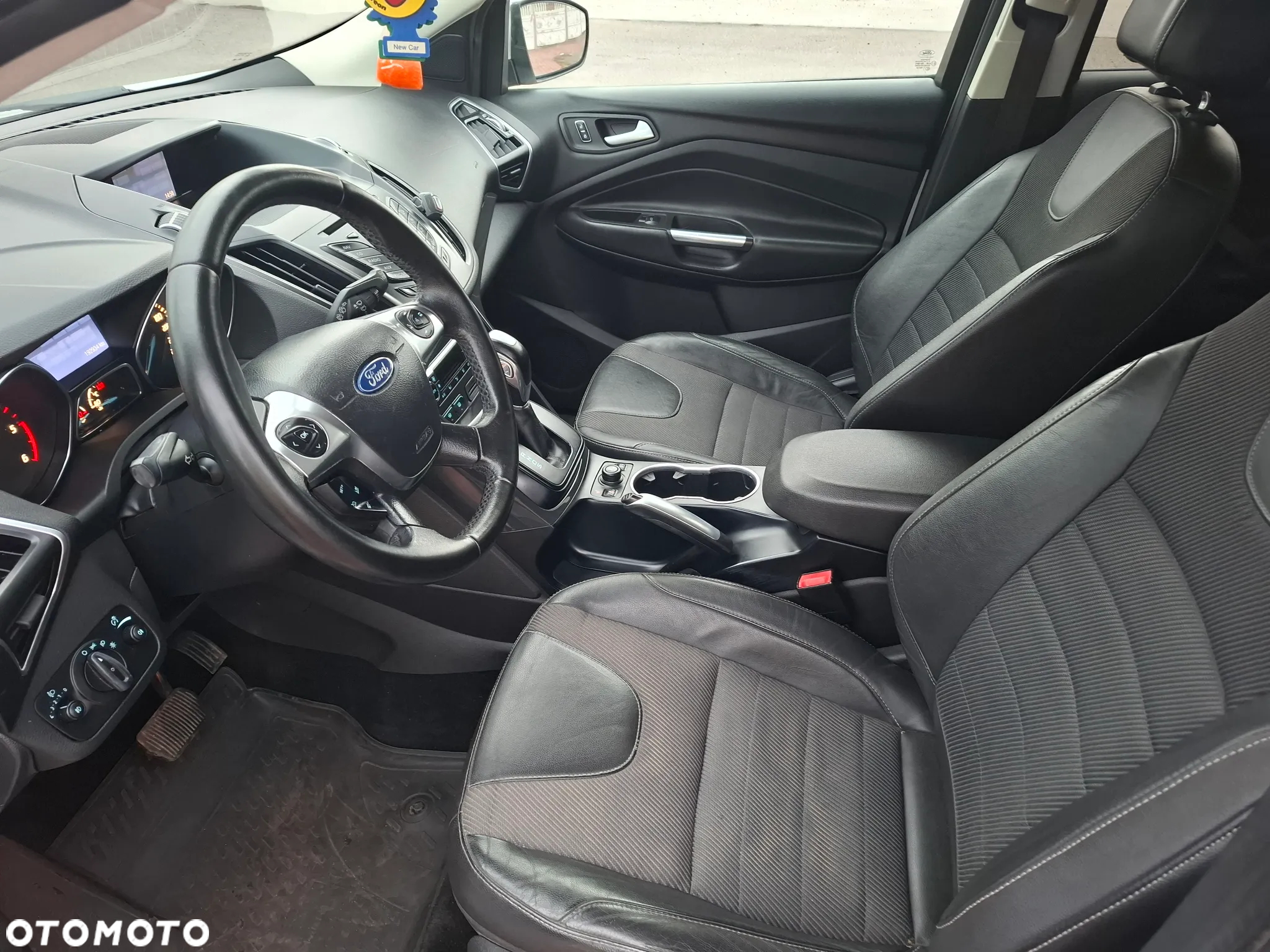 Ford Kuga 2.0 TDCi 4WD Titanium - 25