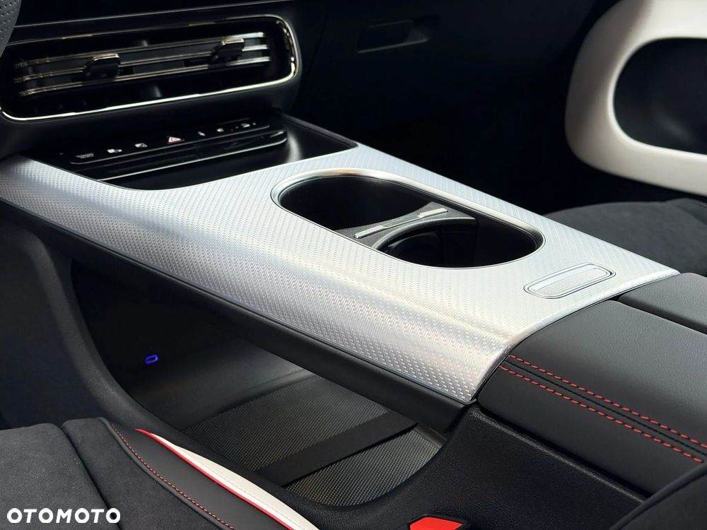 Mercedes-Benz CLA - 23