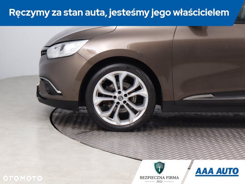 Renault Grand Scenic - 17