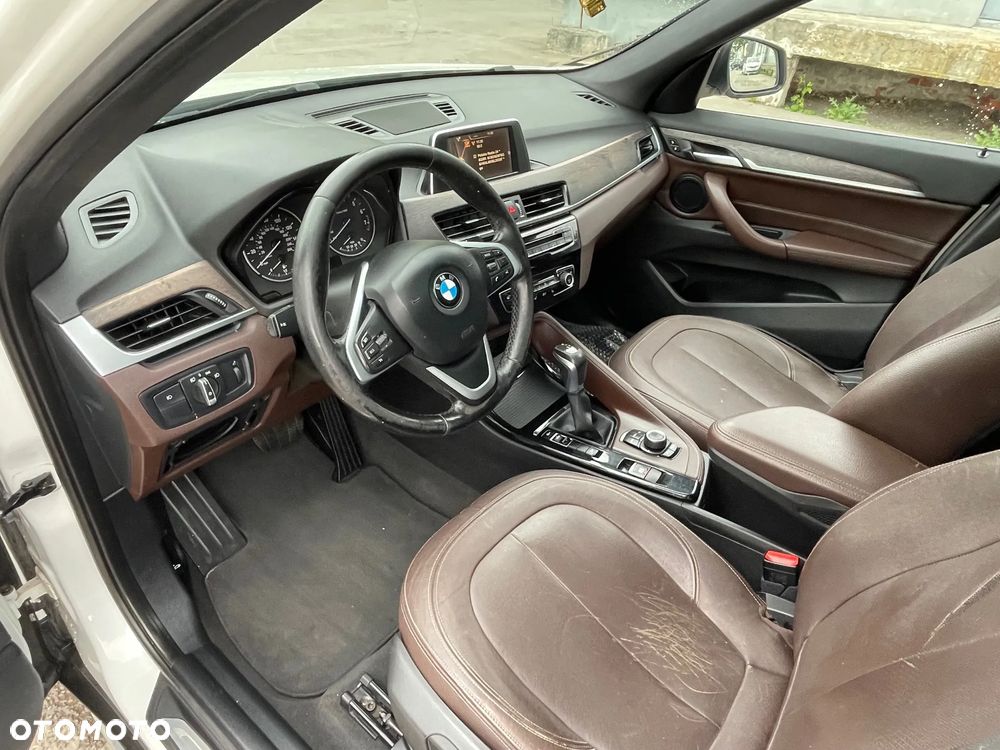 BMW X1 xDrive28i xLine - 19