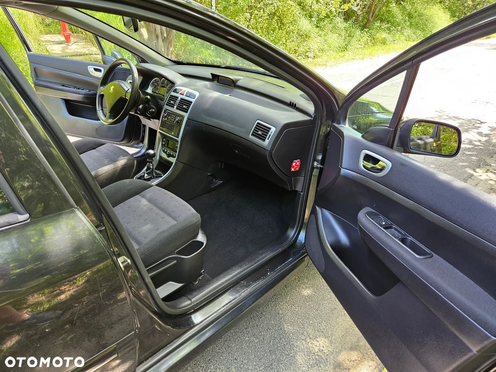 Peugeot 307 HDi SW 135 Premium - 14