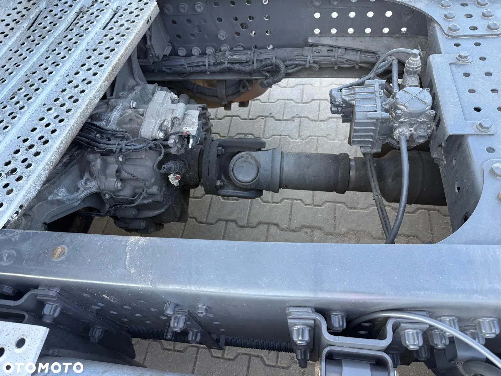 Mercedes-Benz Actros - 15