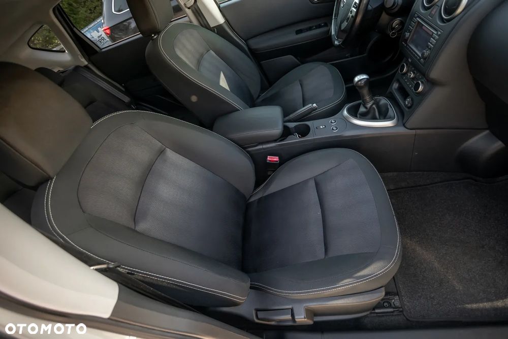 Nissan Qashqai 1.6 360 - 17