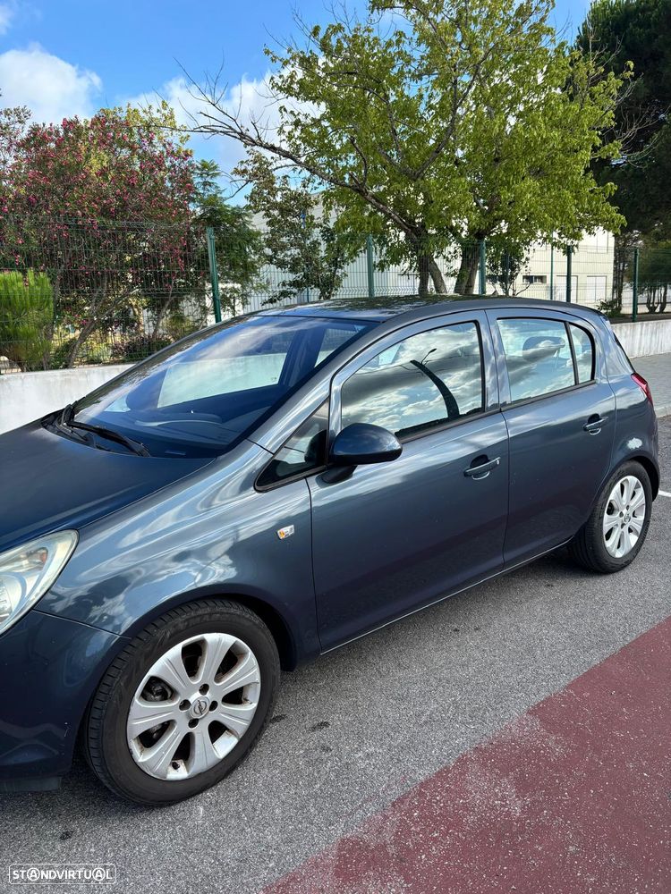 Opel Corsa 1.3 CDTI Enjoy EcoFLEX - 1
