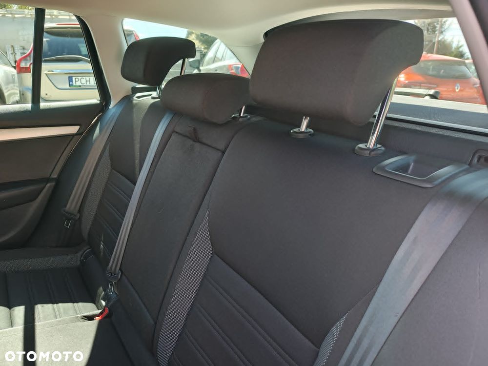 Skoda Octavia 2.0 TDI DSG Style - 24