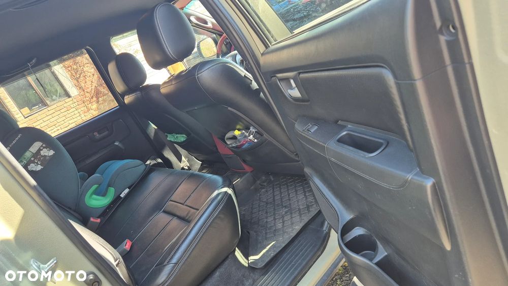 Toyota Hilux 2.5 D-4D SR5 - 25