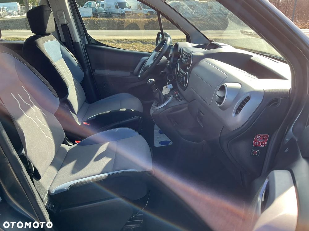 Peugeot Partner 98 VTi Family - 11
