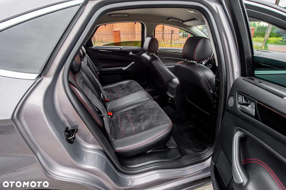 Ford Mondeo 2.0 TDCi Platinium X Plus (Titanium) - 24