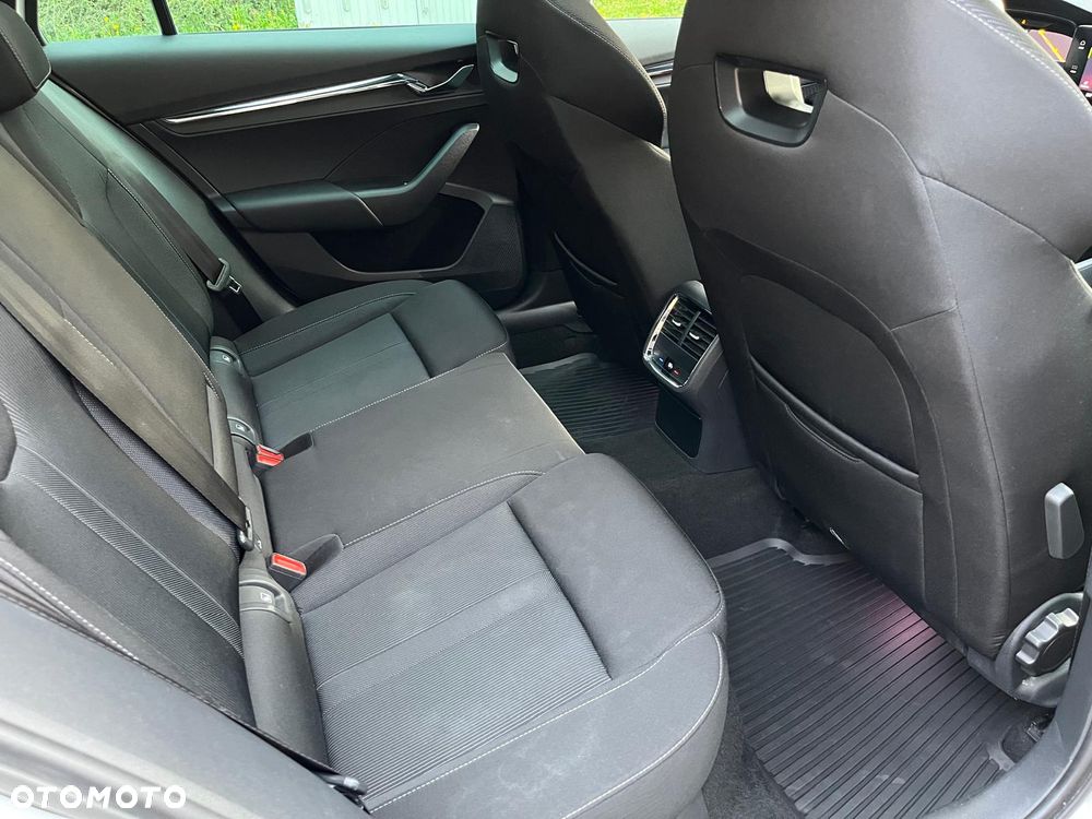 Skoda Octavia 1.5 TSI e-Tec Sportline DSG - 11