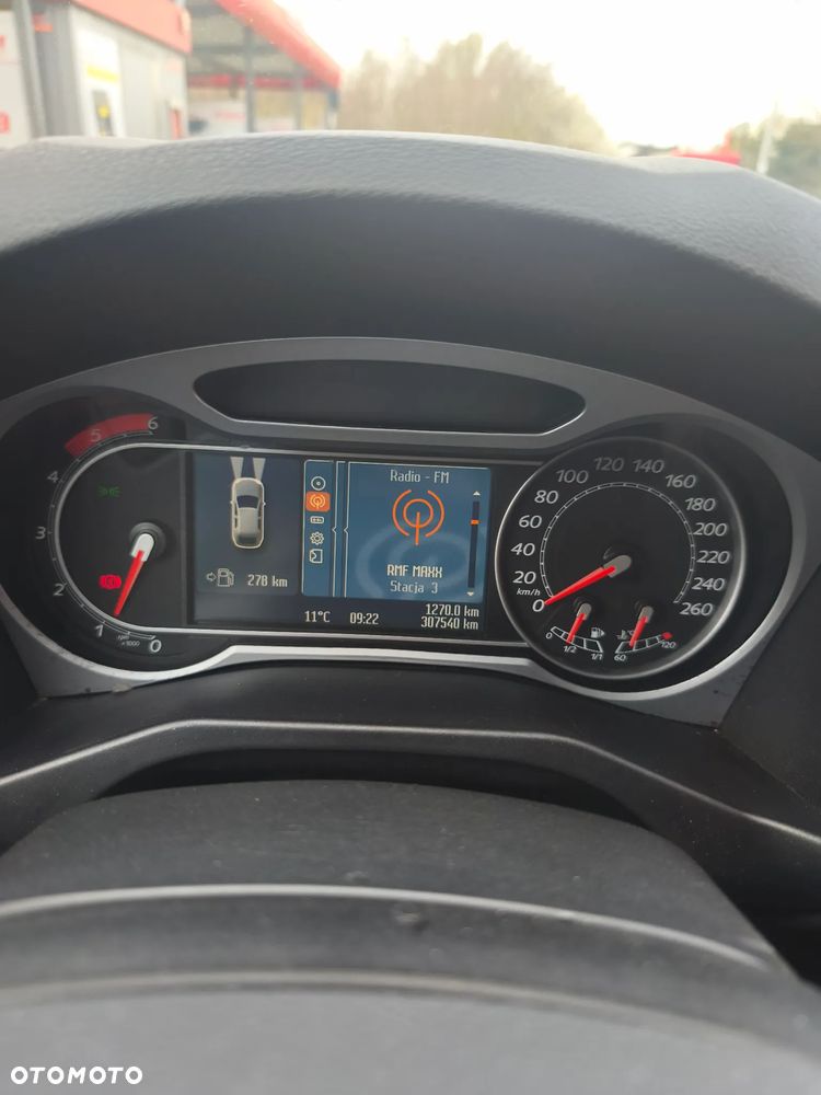 Ford Mondeo 2.0 TDCi Ambiente - 11