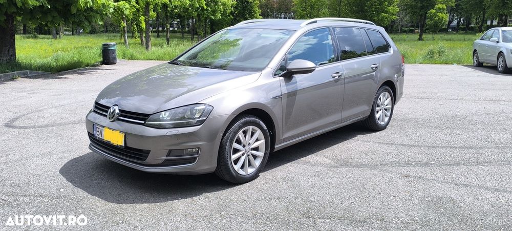 Volkswagen Golf 1.6 TDI BlueMotion Technology DSG Lounge - 1