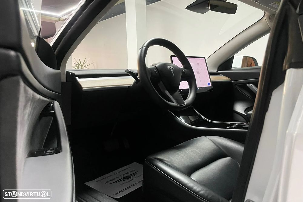 Tesla Model 3 Tração Traseira - 23