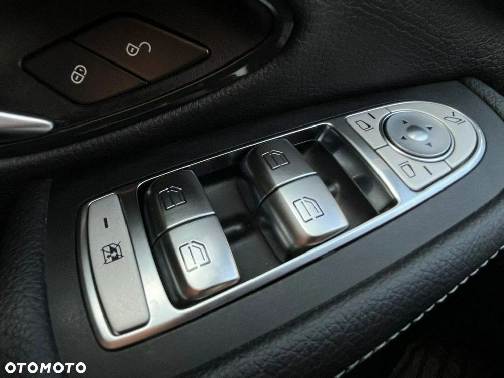 Mercedes-Benz Klasa C - 39