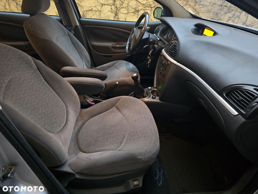 Citroën C5 2.0i HPi Exclusive - 17