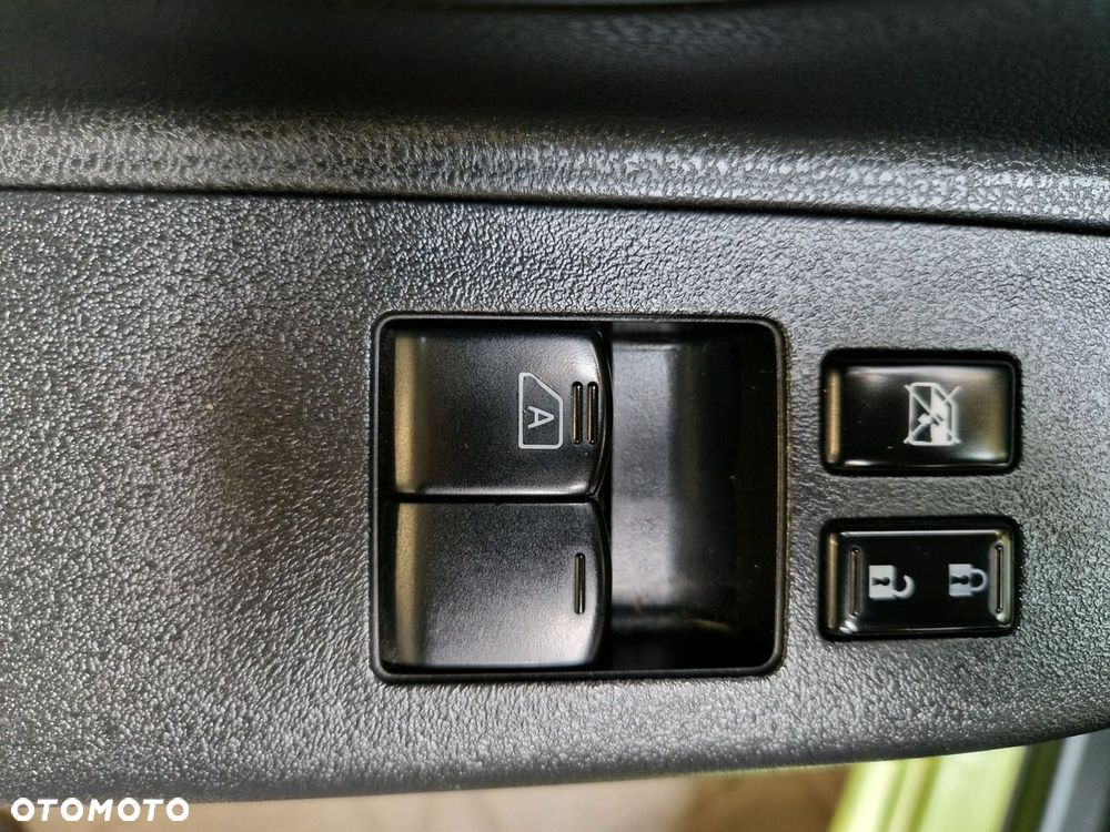 Nissan Micra - 12