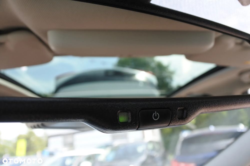 Nissan Qashqai 1.2 DIG-T Xtronic TEKNA - 27