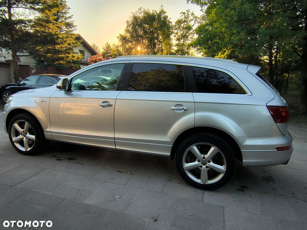 Audi Q7 - 12