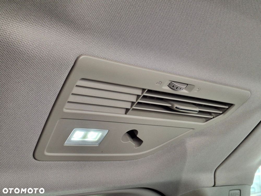 Volkswagen Multivan 2.0 TDI L2 Life DSG - 32