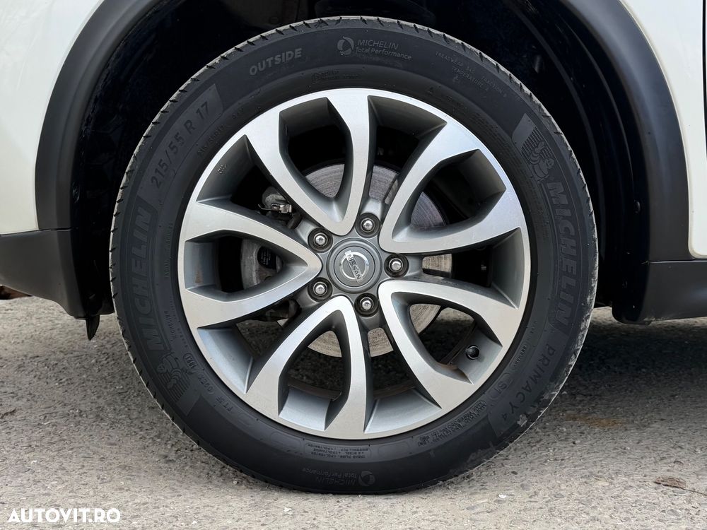 Nissan Juke 1.6 Xtronic Tekna - 27