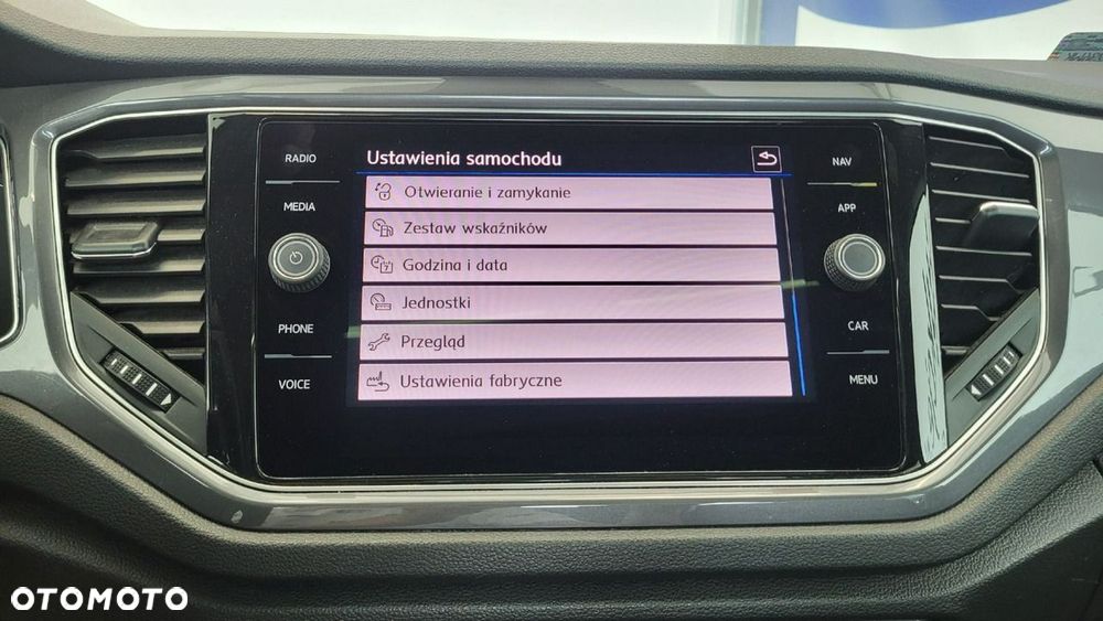 Volkswagen T-Roc - 19