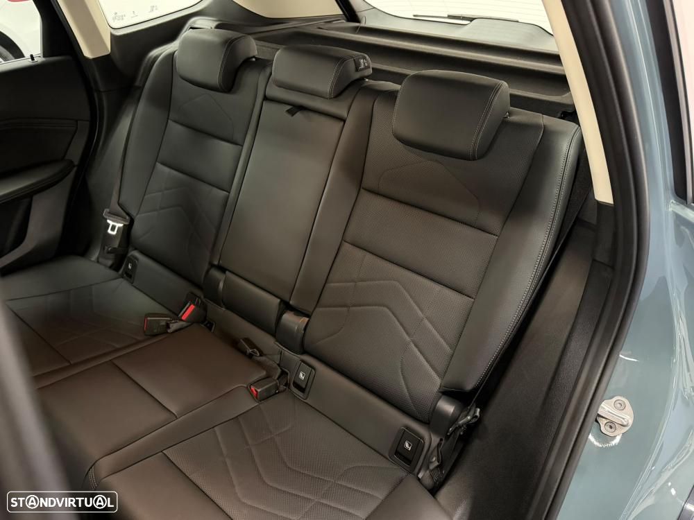 BMW iX1 xDrive30 - 42