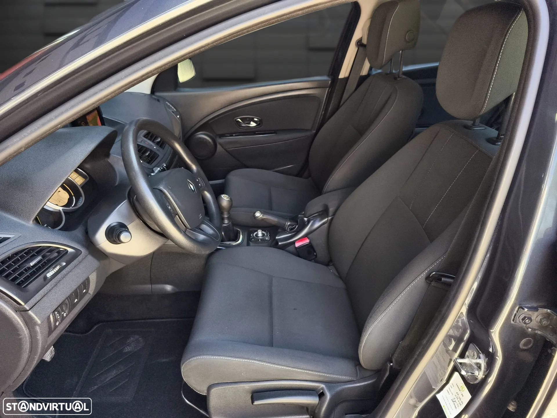 Renault Mégane Sport Tourer 1.5 dCi Dynamique S SS - 8