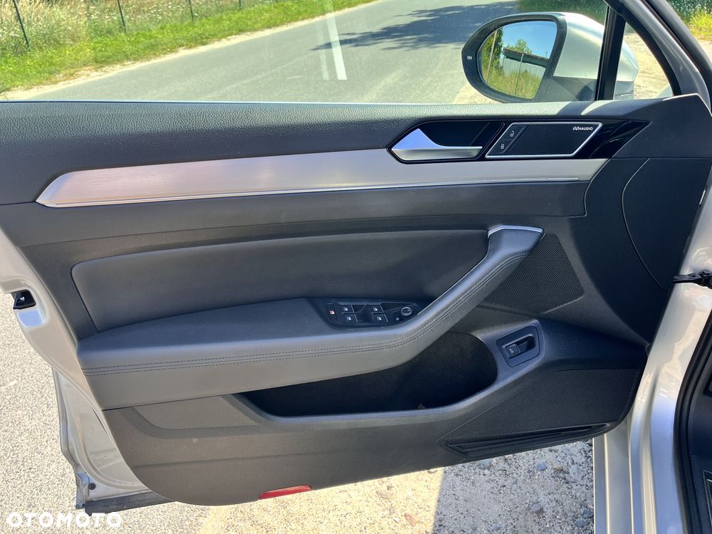 Volkswagen Passat 2.0 TDI BMT Highline DSG - 18