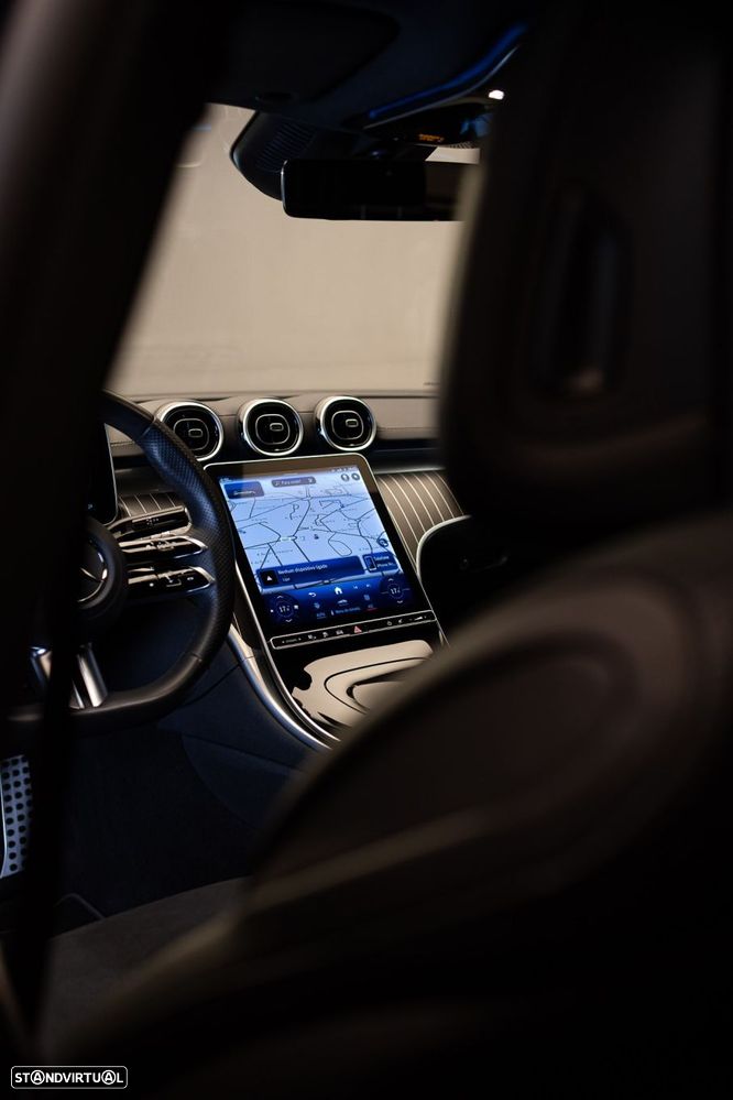 Mercedes-Benz C 300 e AMG Line - 20