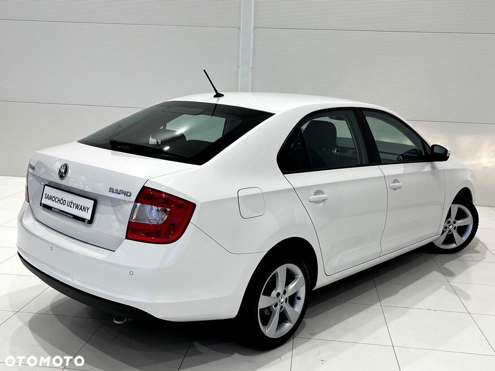 Skoda RAPID 1.2 TSI Style DSG - 6