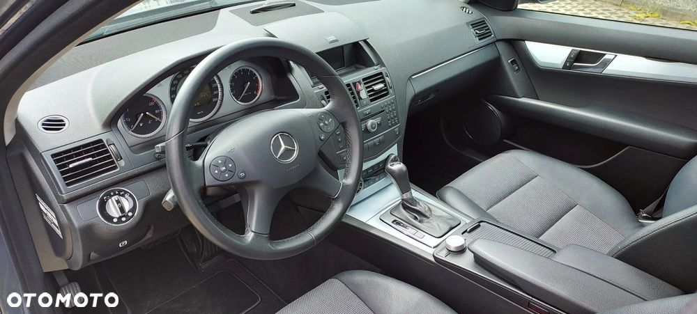 Mercedes-Benz Klasa C - 32