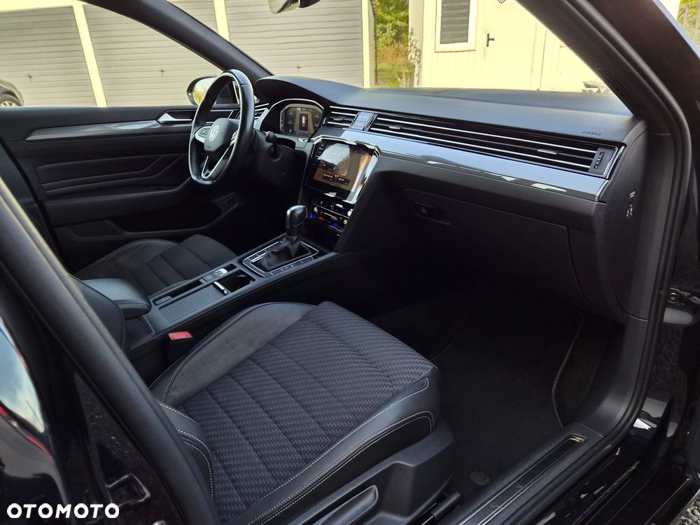 Volkswagen Passat - 15