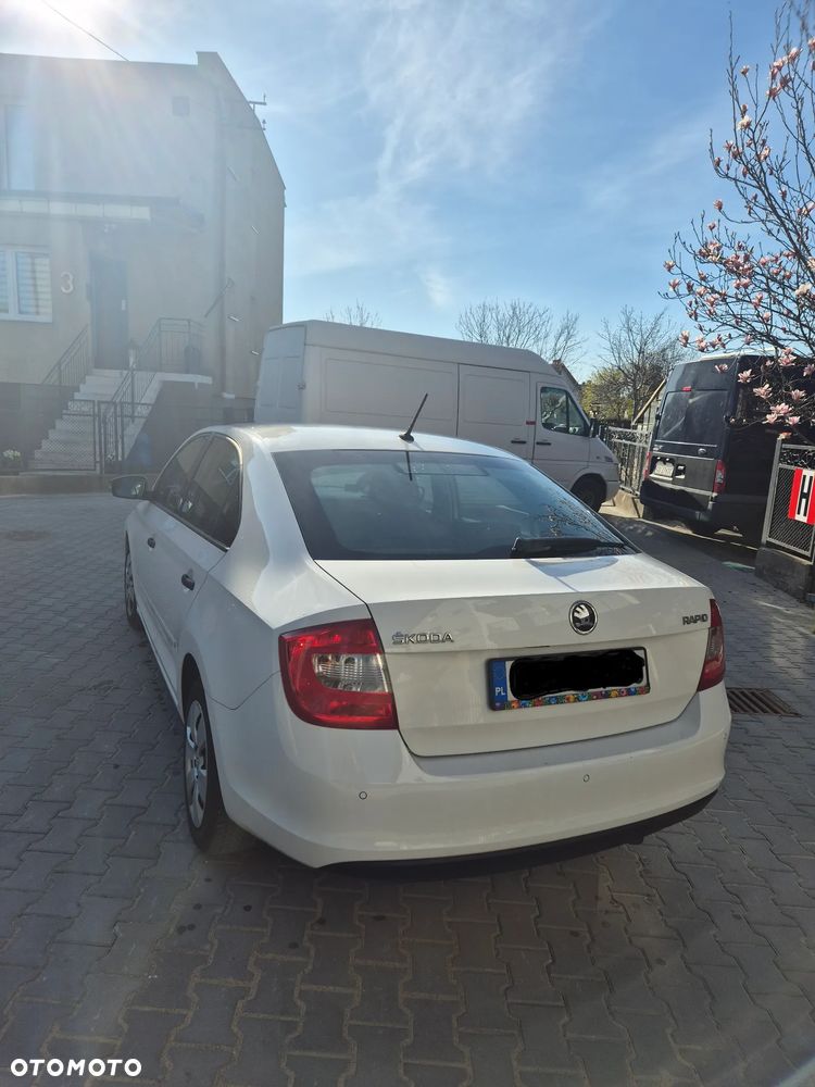 Skoda RAPID 1.2 TSI Active - 2