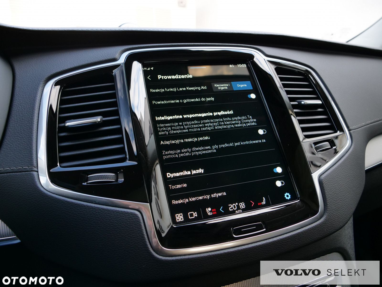 Volvo XC 90 - 30