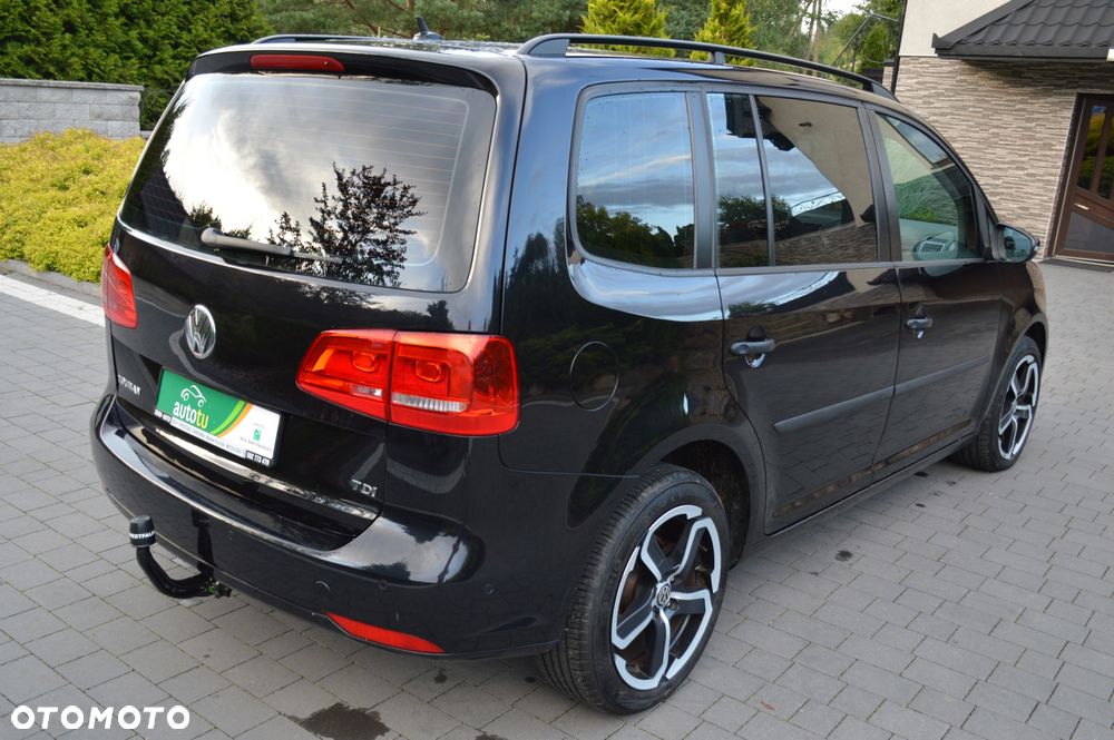 Volkswagen Touran 1.6 TDI DPF BlueMot Comfortline - 9