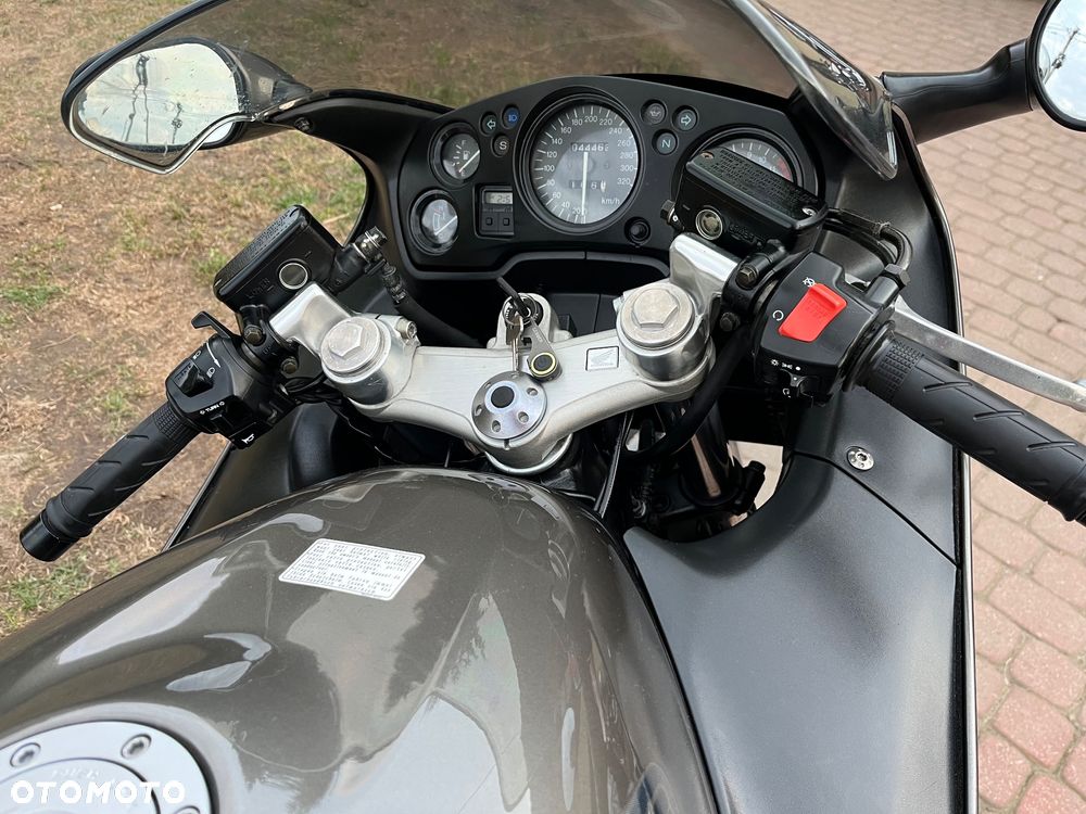 Honda CBR - 14