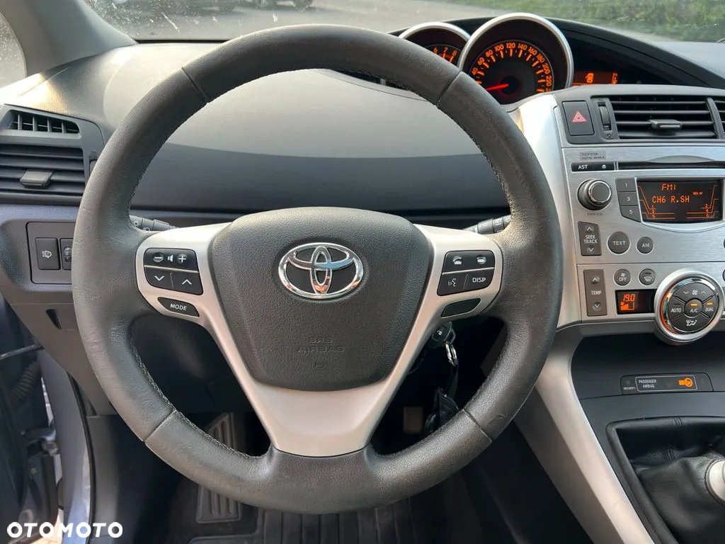 Toyota Verso 1.8 7-Sitzer Comfort - 16