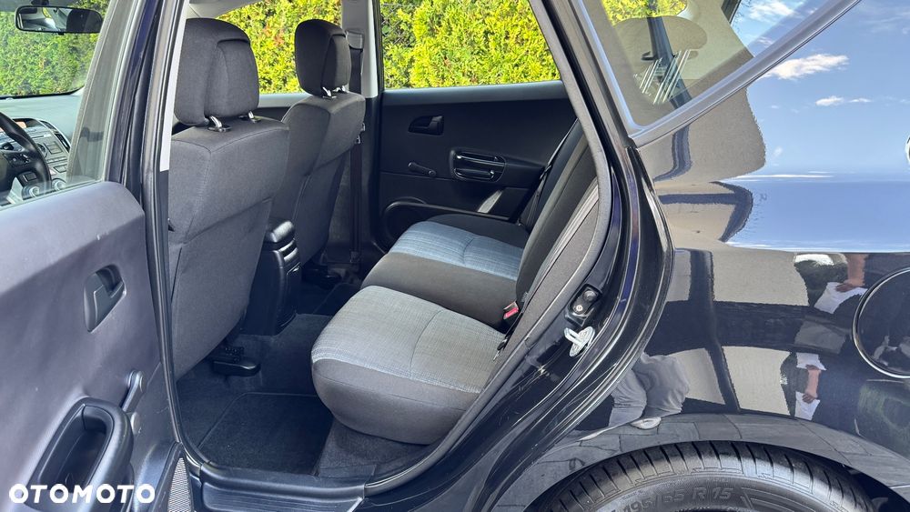 Kia Ceed - 25