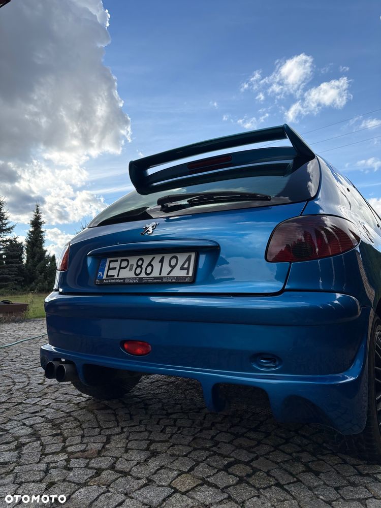 Peugeot 206 2003 photo 3